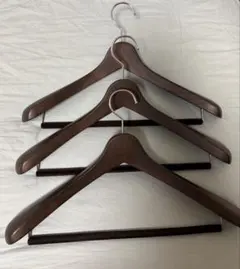 Fred Perry 木製衣類ハンガー 4本セット | Mercari