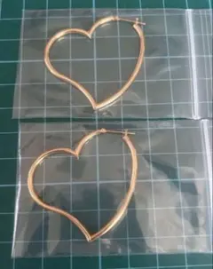 Item thumbnail for item 16a2fa08-92c4-4d07-b77a-679213de8c3a