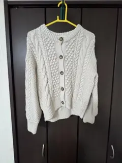 ケーブル編み ニット カーディガン アイボリー