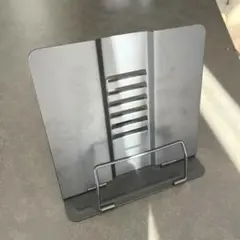 Item thumbnail for item 26c1336c-6fb6-4515-b137-87f712ecd9b7