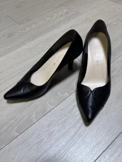 MELMO メルモ　ブラックレザー ポインテッドトゥ ハイヒール