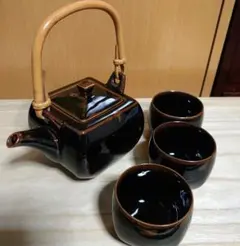 おしゃれな 黒い四角形急須と茶碗3個セット