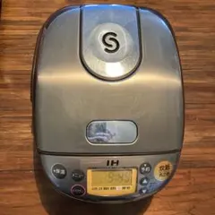 2025年最新】zojirushi 炊飯器 np-gh05の人気アイテム - メルカリ