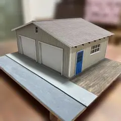 コバアニ模型工房 ガレージ 1/24 木製組立て塗装済み - メルカリ