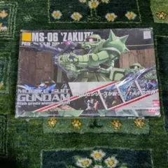 HGUC 1/144 MS-06 量産型ザクII ガンプラ