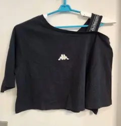 Kappa オフショルダー クロップドTシャツ ブラックのサムネイル