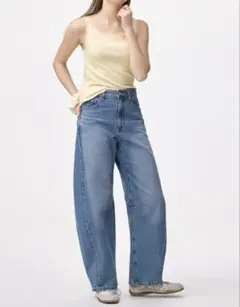 GU ✴︎ バレルレッグジーンズのサムネイル
