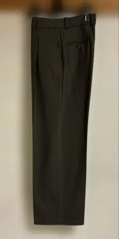 ユニクロ　ダークグリーン　タックワイドパンツ　M