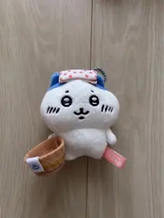 温泉地限定 ちいかわ 温泉 ぬいぐるみキーチェーン ハチワレ