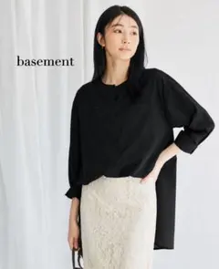 【美品】basement✨️ブラック✨️後ろ下がり シアー シャツのサムネイル