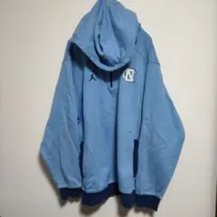 Item thumbnail for item 05849127-bd55-462e-9095-f999bac92313