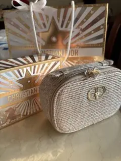 Dior 2025年ホリデー限定 オリジナルポーチ ショッピングバッグ付き