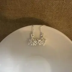 Item thumbnail for item b2f96b84-e54f-4575-a5ea-309f565ddf1c