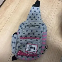 ドット柄スリングバッグ