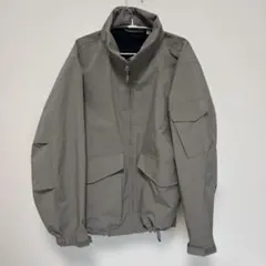 GU グレー ナイロンジャケット