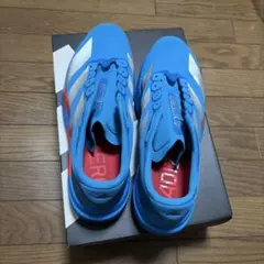 ADIZERO EVO SL 紐もちゃんとあります
