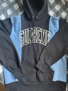 2025年最新】supreme パーカー 刺繍の人気アイテム - メルカリ