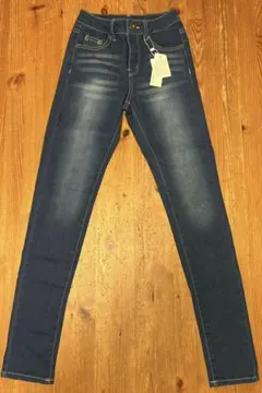 新品未使用タグ付き Pierrot ストレッチスキニーデニム ウォッシュブルー