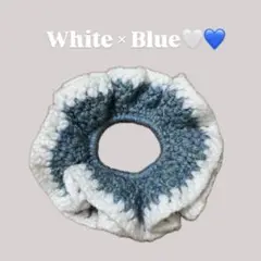 【ハンドメイド】フリルのバイカラーシュシュ（ホワイト×ブルー）