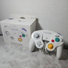 【動作確認済み】ゲームキューブコントローラー　ホワイト　後期型　箱付き　スマブラ