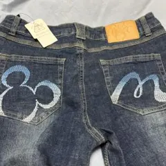 Disney デニムパンツ ミッキーマウス刺繍入り 73-97のサムネイル