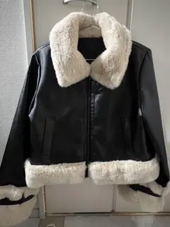 ブラッククリーム ムートンコート