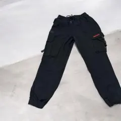 人気レピピアルマリオカーゴパンツ 140〜150 美品のサムネイル