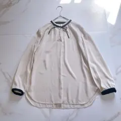 23区【洗える】バックサテンアムンゼン リボン付き スキッパー ブラウス　38