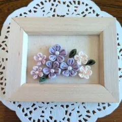 ハンドメイド　つまみ細工　花の小さな木製フレーム
