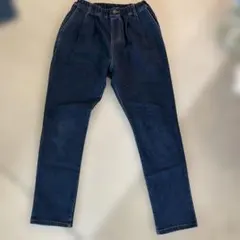 d* ダークブルー テーパードパンツ