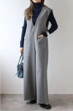 新品　ボンジュールサガン　ウールタッチVネックオールインワン　グレー
