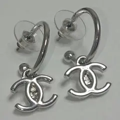CHANEL ノベルティ ピアス シルバー CCロゴ
