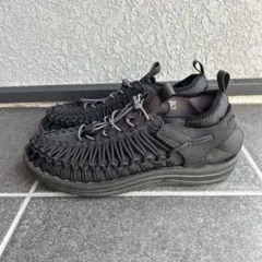 KEEN UNEEK 26.5