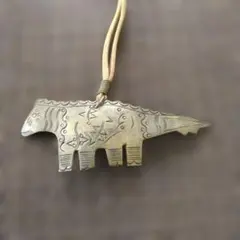 恐竜型ストラップ