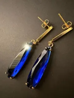 サファイアブルー ガラス ティアードロップピアス スティック ステンレス