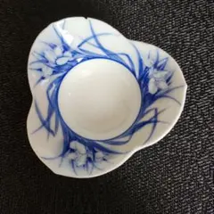 源六焼 富永源六 染付山水文 高台 輪花皿 中皿 4枚 三つト印 美品 源六焼 富永源六 染付山水文 高台 輪花皿 中皿 2枚 三つト印 美