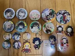 鬼滅の刃 缶バッジ・アートカード・ステッカーセット まとめ売り