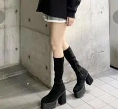 新品‼️EMODA タンクボリュームフィットブーツ ブラック 厚底 2