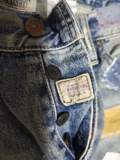 Item thumbnail for item 193352a8-77d4-4e91-bda7-14bbb499aaec