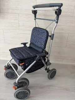SB90 幸和製作所 シルバーカー 歩行器 ネイビーチェック - メルカリ