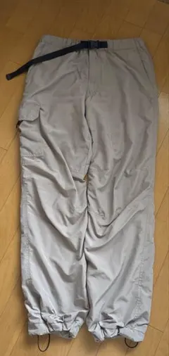 UNIQLO 裏フリース　￼カーゴパンツ　女性MからLサイズ