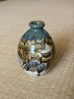琉球古典焼 小壺 花と魚の装飾 陶器花瓶 小型 2026年最新】琉球焼 花瓶の人気アイテム - メルカリ
