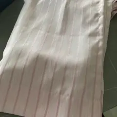 ピンク色ドレープカーテンのサムネイル