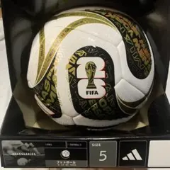 アディダス adidas トリオンダ ファイナル クラブ（5号球）レプリカのサムネイル