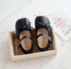 ブラックリボン付きフォーマルシューズ