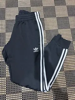 アディダスオリジナルス ジョガーパンツ