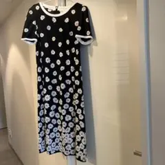 マーガレット華やかな上品なイタリア製ワンピース