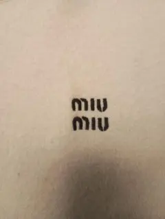 miu miu ホワイトニットセーター