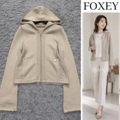 《極美品》フォクシー 定価7.8万 コットンシルク リリーパーカ ロゴ ベージュのサムネイル