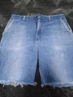 OshKosh デニムショートパンツ ライトブルー ペインターカット